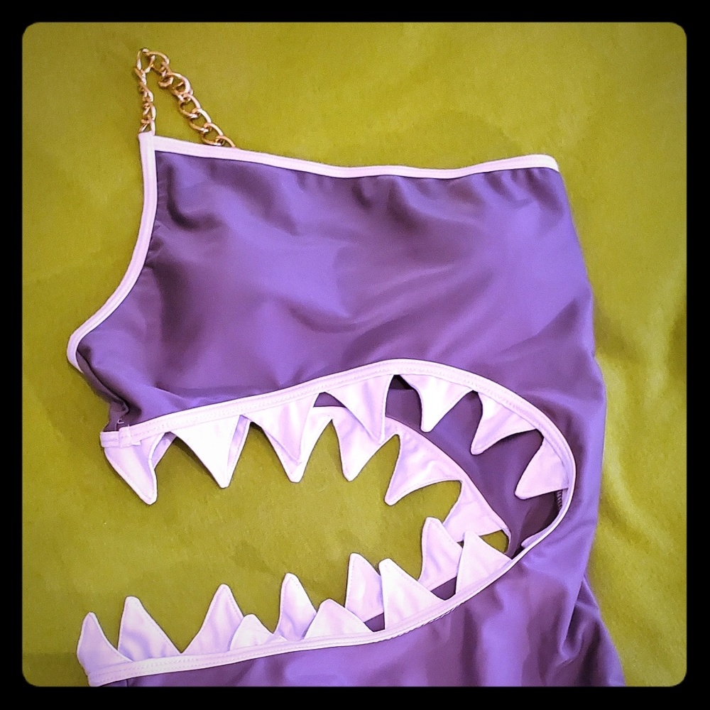 Swim suit